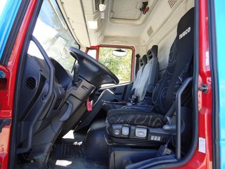 Iveco EUROCARGO 12.250-CAMIONES FURGONES