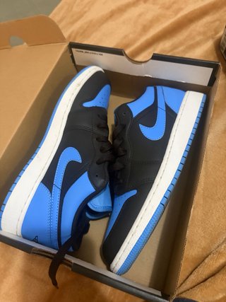 Jordan 1 Black/Blue Talla 38 - Una puesta