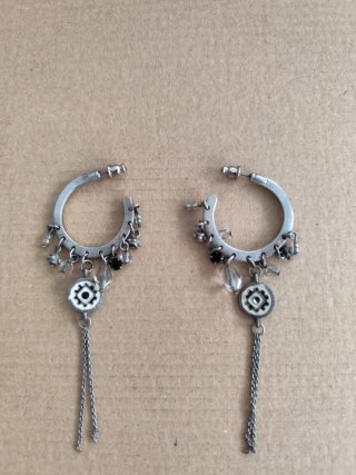 Pendientes vintage plateados y negros