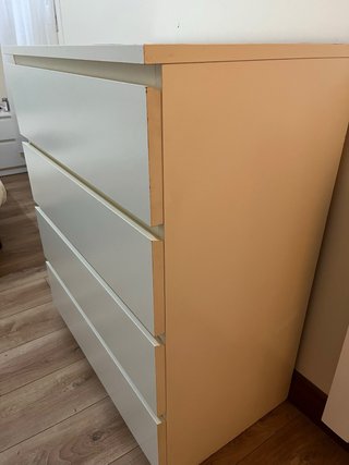Cómoda MALM 4 cajones Ikea
