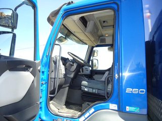 Volvo FL 280-CAMIONES FURGONES