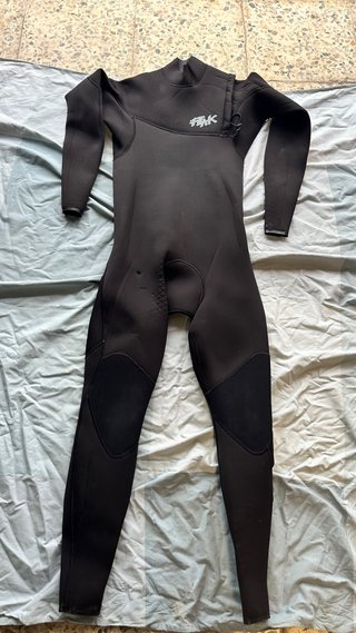 Neopreno PEAK 4/3mm M NUEVO
