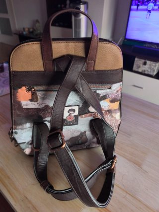 Mochila Anekke The Beat of the Earth's heart