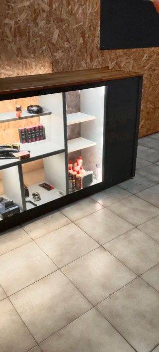 Mostrador con expositor de madera, metal y cristal