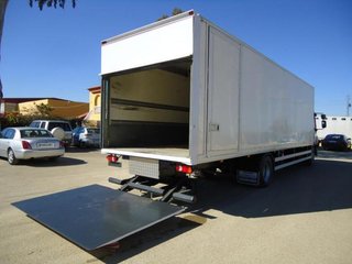 Volvo FL 240-CAMIONES FURGONES