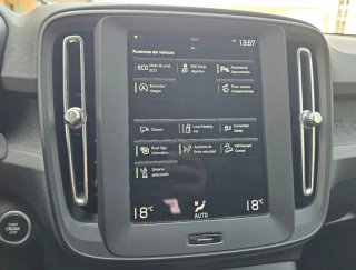 Volvo XC40 2021