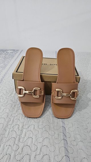 Sandalias Beige Dorado Talla 38