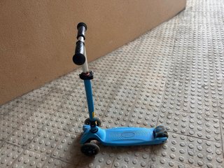 Patinete infantil 3 ruedas azul