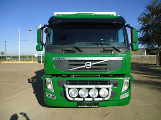 Volvo FM 11 410-CAMIONES FURGONES