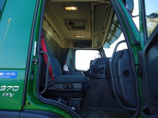 Volvo FM 11 410-CAMIONES FURGONES