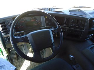 Volvo FM 11 410-CAMIONES FURGONES