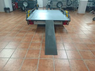 Remolque batea un eje