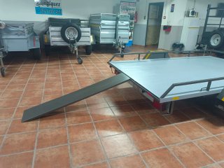 Remolque batea un eje