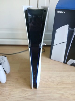 PS5 Digital Edition con caja y todos los cables