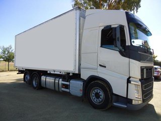 Volvo FM 11 410-CAMIONES FURGONES