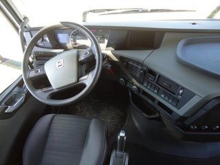 Volvo FM 11 410-CAMIONES FURGONES