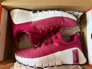 Nike Free Metcon 6 - Rojo/Burdeos y blanco