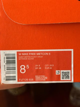 Nike Free Metcon 6 - Rojo/Burdeos y blanco