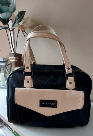 Bolso Mary Kay Negro y Beige