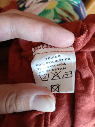 Blusa manga larga corte imperial rojo teja