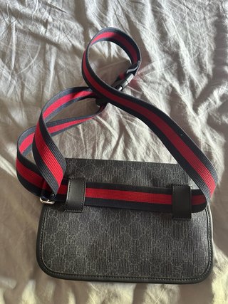 Riñonera Gucci Marrón GG Supreme