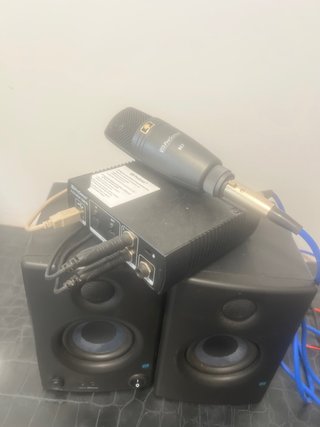 PreSonus Audio Interface, Altavoces y Micrófono