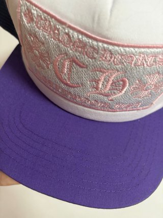 Gorra Trucker Chrome Hearts Morada y Blanca
