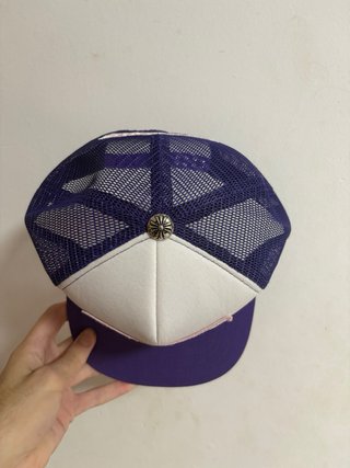 Gorra Trucker Chrome Hearts Morada y Blanca