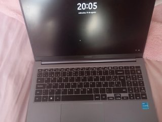 SAMSUNG GALAXY BOOK 4