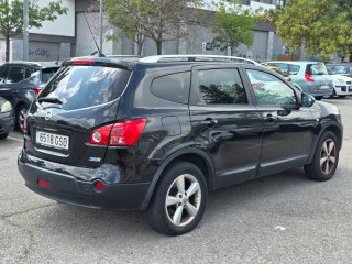 Nissan Qashqai+2 2010