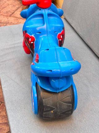 Correpasillos Spiderman Azul