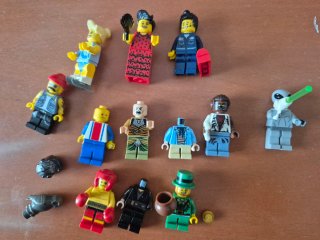 Lote figuras LEGO variadas
