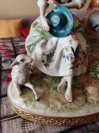 Figura de porcelana  Salvador Mallol