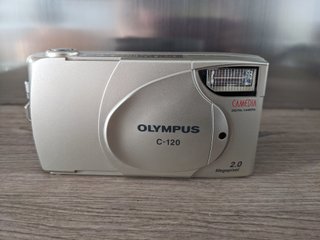 NUEVA, Olympus CAMEDIA C-120 Cámara Digital Plata
