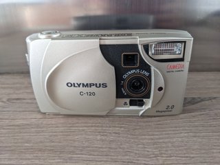 NUEVA, Olympus CAMEDIA C-120 Cámara Digital Plata