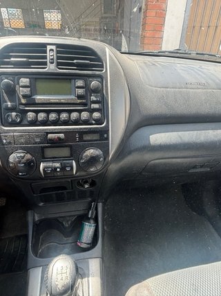Toyota RAV4 2004