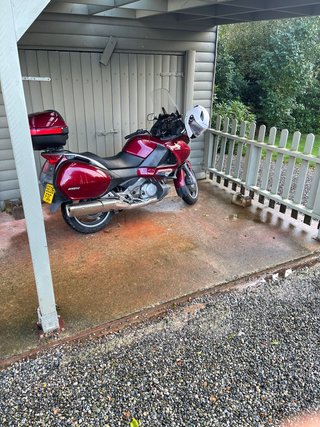 Honda Deauville NT700V 2008 Roja