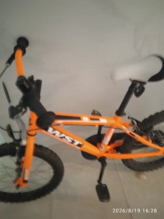 Bicicleta infantil naranja