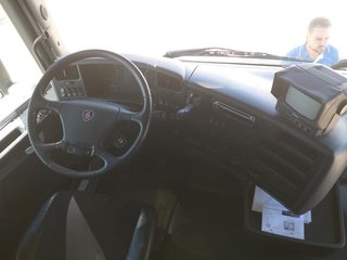 Scania R 440-CAMIONES BASULANTES