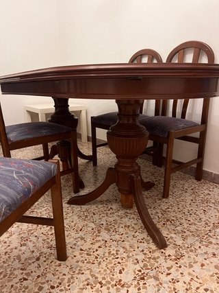 Mesa comedor madera + 4 sillas