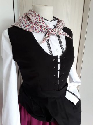 Traje Neska-Baserritarra "145 euros "
