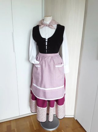 Traje Neska-Baserritarra "145 euros "