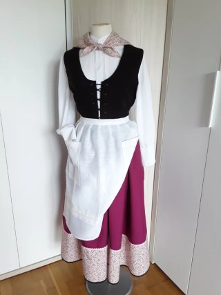 Traje Neska-Baserritarra "145 euros "