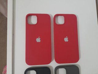 Lote 4 Fundas iPhone 15 (Varias)