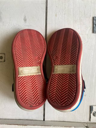 Zapatillas altas con cremallera talla 28