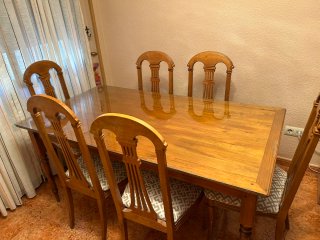 Mesa de comedor más sillas