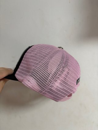 Gorra Trucker Chrome Hearts Negra y Rosa