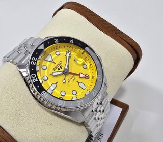 Seiko 5 Sports GMT Amarillo