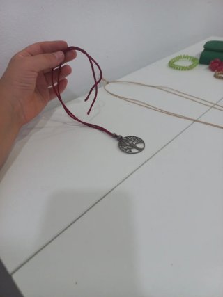 Collares árbol de la vida y conchas
