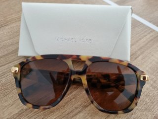 Gafas de sol Michael Kors Tortoise y Oro